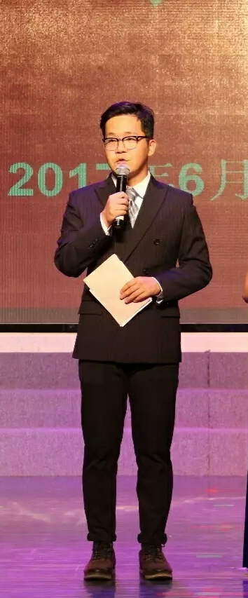 田老师.jpg 田老师.jpg